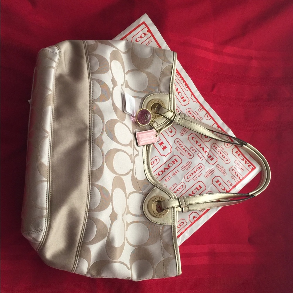 NWT Coach Classic light khaki/ Gold Handbag